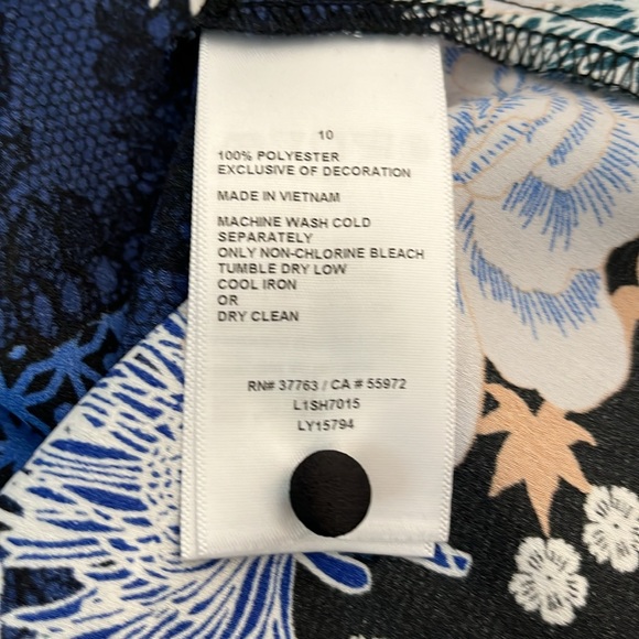 Laundry by Shelli Segal Long Sleeve Floral Blouse Size 10 - Picture 9 of 9